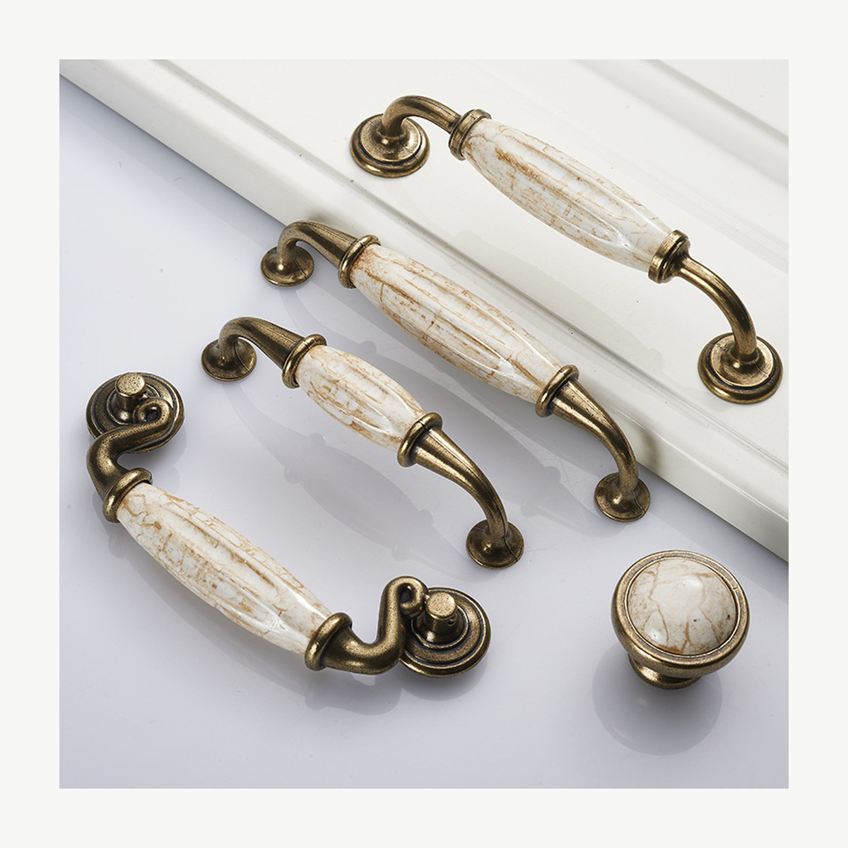 Marble-Effect Ceramic Bow Pull - Crystal & Ceramic Pulls